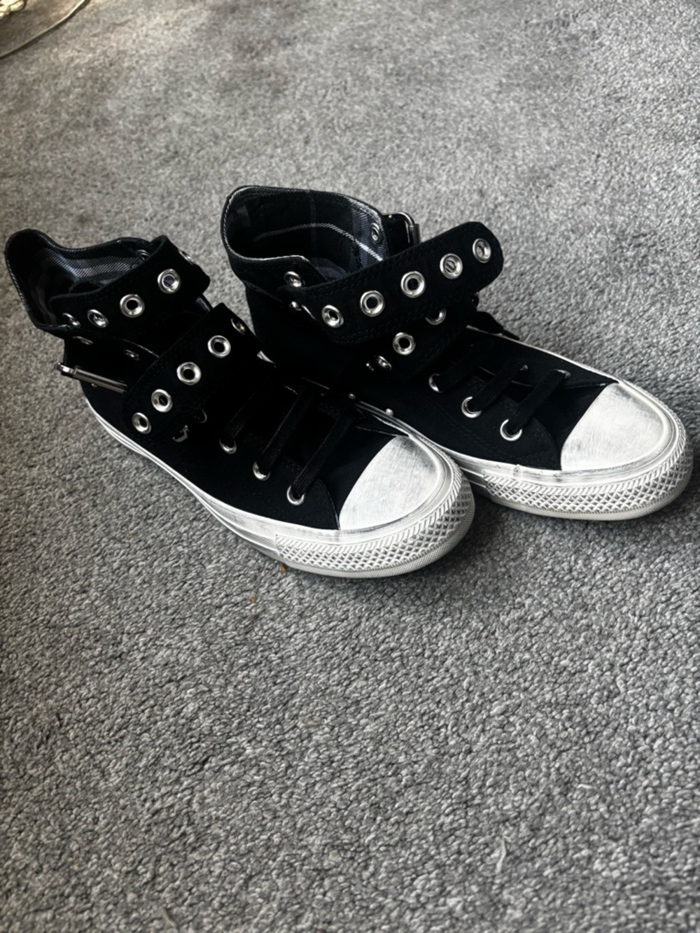Limited edition!Converse Black Canvas Sneakers with Double Buckle Straps - Picture 7 of 12